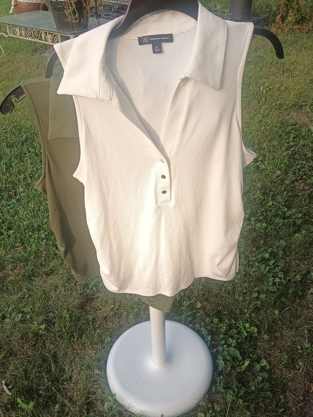 INC International Concepts Women's Cream Sleeveless Polo Tank